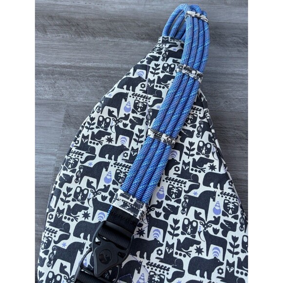 Kavu Rope Bag Sling Travel Purse Wilderness Animals - Picture 6 of 6